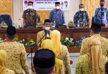 Bupati Hadiri Pelantikan Pengurus APSI Bulukumba FOTO: Bupati dan Wakil Bulukumba menghadiri pelantikan Pengurus Asosiasi Pengawas Sekolah Indonesia (APSI) Kabupaten Bulukumba periode 2021-2026, di Ruang Pola Kantor Bupati. Kamis, (7/10/2021).