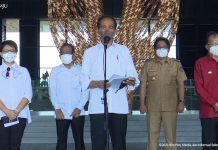 Persiapan KTT G20 2022, Presiden Jokowi: 98 persen Warga Bali Sudah Menerima Vaksin Dosis Pertama FOTO: Presiden RI Joko Widodo (Jokowi) bersama rombongan menggelar keterangan pers-Nya. Jumat (08/10/2021).