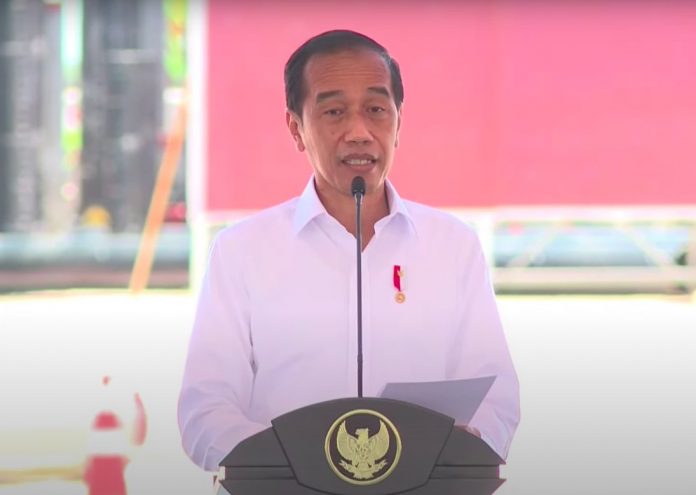 FOTO: Presiden Joko Widodo atau Jokowi menghadiri peresmian groundbreaking pembangunan smelter PT Freeport Indonesia, di Kawasan Ekonomi Eksklusif (KEK) Gresik, Kabupaten Gresik, Provinsi Jawa Timur. Selasa, 12 Oktober 2021.