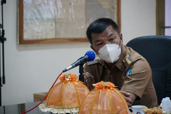 FOTO: Kanan Bupati H.A Muchtar Ali Yusuf dan Kiri Wakil Bupati Bulukumba H. Andi Edy Manaf Rapat Konsolidasi yang menghadirkan unsur Pemerintahan Kabupaten Bulukumba bersama dengan stakeholder lainnya. Selasa, (12/10/2021).