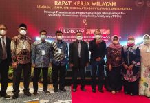 Apresiasi Kinerja, Sejumlah PTS di Wilayah IX Diganjar Penghargaan LLDikti Awards 2021 LLDikti Wilayah IX Sultan Batara, gelar, "LLDikti Awards" Tahun 2021, di Hotel Claro, Makassar, Kamis (14/10/2020) malam.