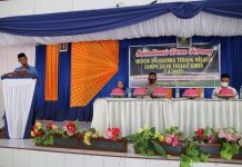Wabup Edy Manaf Dukung Penerangan Tenaga Surya Sebagai Energi Alternatif FOTO: Wakil Bupati Bulukumba H.A Edy Manaf S.Sos saat membuka kegiatan sosialisasi program desa Terang, yang digelar PT. Energi Cahaya Berkarya. Senin, (18/10/2021).