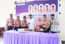 Muzayyin Arif Tinjau Fasilitas Sekolah di Kecamatan Marusu Maros FOTO: Maros, Wakil ketua DPRD sulsel Muzayyin Arif mengunjungi SD Negeri 57 Bulu-Bulu di Desa Ma'rumpa Kecamatan Marusu Kabupaten Maros. (26/10)