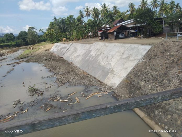 FOTO: Kondisi pekerjaan pembangunan, Rehabilitasi DI Kalosi Kabupaten Pinrang, Provinsi Sulawesi Selatan, Pelaksana PT. Rajasa Tomax Globalindo. [Properti WRC Sulsel]