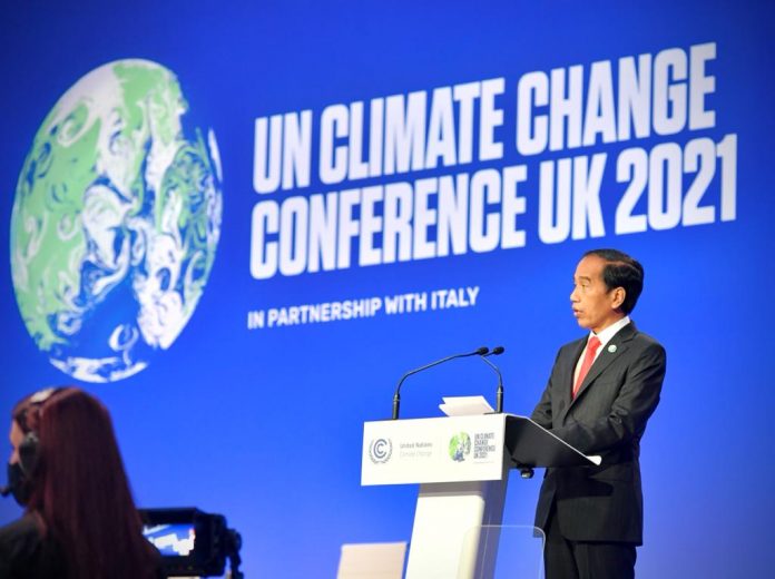 IMG-20211102-WA0038 FOTO: Presiden Joko Widodo mengadakan pertemuan CEOs Forum dengan beberapa investor besar asal Inggris, di Glasgow, Skotlandia, Senin (01/11/2021) pagi waktu setempat. (Foto: BPMI Setpres/Lukas)
