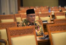 Indonesia Harus Perhatikan Situasi di Myanmar dan Laut China Selatan FOTO: Anggota Komisi I DPR RI Sukamta saat interupsi di Rapat Paripurna DPR RI, Senin (1/11/2021). Foto: Geraldi/nvl