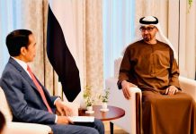 Presiden Jokowi Disambut Putra Mahkota Abu Dhabi di Istana Al-Shatie FOTO: Presiden Jokowi dan Pangeran MBZ melakukan pertemuan bilateral di Istana Al-Shatie, Abu Dhabi, PEA, Rabu (03/11/2021). (Foto: BPMI Setpres/Laily Rachev )