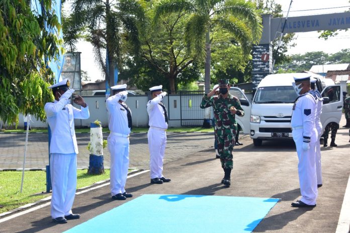 Pangkoarmada II Didampingi KDJA II Laksanakan Kunker Ke Lanal Cilacap ...