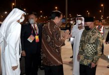 Presiden Jokowi Akhiri Kunjungan Kerjanya di Luar Negeri FOTO: Presiden Joko Widodo bertolak ke Indonesia usai kunjungan kerja ke tiga, Kamis (04/11/2021), di Dubai, PEA. (Foto: BPMI Setpres/Laily Rachev)