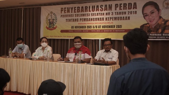 FOTO: Sosper Kepemudaan, Legislator Golkar Debbie Rusdin, Sosialisasi bersama warga Kecamatan Wajo itu berlangsung, di Hotel Miko Jl. Banda  No  37 Makassar, Minggu (07/11/2021).