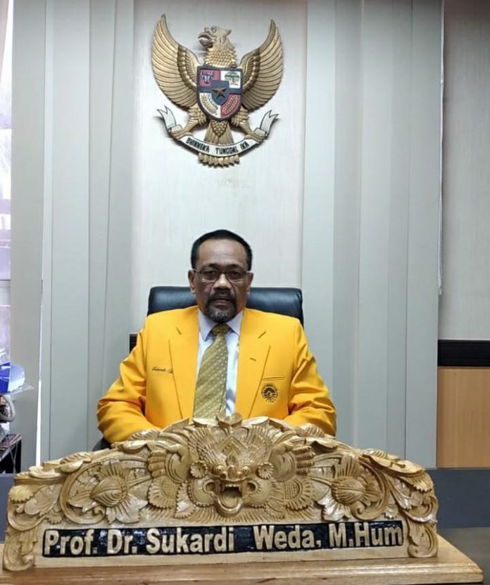 FOTO: Prof. Dr. Sukardi Weda, Guru Besar Universitas Negeri Makassar