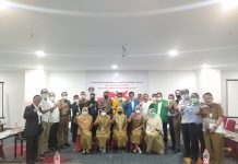 WR 3 UNM Hadiri Rapat Koordinasi Tim Terpadu Penanganan Konflik Sosial Sulawesi Selatan FOTO: Badan Kesatuan Bangsa dan Politik (Kesbangpol) Provinsi Sulawesi Selatan menggelar Rapat Koordinasi Tim Terpadu Penanganan Konflik Sosial Sulawesi Selatan, di Royal Bay hotel, Jl. Sultan Hasanuddin No. 24 Makassar, pada Selasa (9/11/2021).