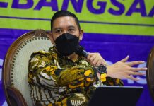 Masalah Papua jadi Tantangan Berat Panglima TNI Baru FOTO: Anggota Komisi I DPR RI Dave Akbarshah Fikarno dalam diskusi yang berlangsung di Kompleks Parlemen, Gedung DPR RI, Senayan, Jakarta, Senin (8/11/2021). Foto : Jaka/mr