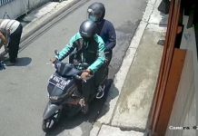 Karo Penmas Polri, Pelaku Teror Rumah Orang Tua Veronica Koman Bukan dari Kelompok Teroris FOTO: Diduga 2 pelaku peneror rumah orang tua Veronica Koman. (Dok Istimewa)