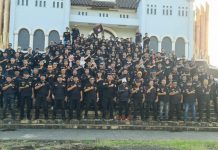 Kapolda Sulsel Berganti, Ini Harapan Ormas Laskar Sinri’jala ke Irjen Pol Nana Sudjana FOTO: Pengurus dan Anggota Laskar Sinri'jala Makassar