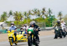VIDEO: Presiden Jokowi Menjajal Aspal Sirkuit Mandalika FOTO: Presiden Jokowi menunggangi motor Kawasaki W175 yang telah dimodifikasi bergaya bobber Menjajal Aspal di Sirkuit Mandalika