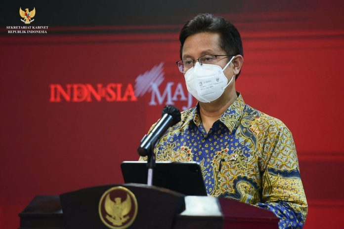 FOTO: Menkes Budi Gunadi Sadikin memberikan keterangan pers usai mengikuti Ratas mengenai Evaluasi PPKM, Senin (15/11/2021) siang, di Istana Merdeka, Jakarta. (Foto: Humas Setkab/Agung)