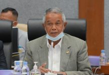 DPR Harap Stadion Mattoangin Tidak Dialihfungsikan FOTO: Anggota Komisi X DPR RI Djohar Arifin Husin dalam Rapat Dengar Pendapat Umum (RDPU) dengan Aliansi Pecinta Sepak Bola Makassar dan Aliansi Peduli Mattoangin, di Gedung Nusantara I, Senayan, Jakarta, Kamis (11/11/2021). Foto: Tari/Man