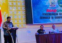 Chaidir Syam, Pompa Semangat Literasi di Roadshow DPK Sulsel, BAK, Iwan Dento Narsum FOTO: Bupati Maros H.A.S.Chaidir Syam, Membuka Roadshow Kegemaran Membaca DPK Sulsel menampilkan Narasumber Tokoh Literasi BAK, Iwan Dento, hadir Plt.Kadis DPK Maros dan Abd.Hadi, S.Sos.M.M.Kepala UPT Perpustakaan Sulsel