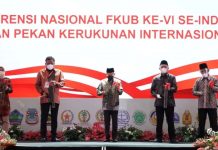 Wapres Harap FKUB Jadi Inspirasi Kerukunan Umat Beragama Dunia FOTO: Wapres Ma’ruf Amin saat membuka Pekan Kerukunan Internasional dan Konferensi Ke-6 FKUB Se-Indonesia Tahun 2021, di Hotel Sutan Raja, Minahasa Utara, Sulawesi Utara, Jumat (19/11/2021). (Foto: BPMI Setwapres)