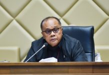 Kenakan Seragam Kostranas, Junimart Girsang Desak KemenPAN-RB Tindak Tegas Pejabat Kementan FOTO: Wakil Ketua Komisi II DPR RI Junimart Girsang. Foto: Eno/Man
