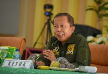 RUU Kejaksaan Perlu Atur Penegakan Hukum Syariat Islam di Aceh FOTO: Anggota Komisi III DPR RI Arsul Sani saat memimpin pertemuan Tim Panitia Kerja (Panja) RUU Kejaksaan Komisi III DPR RI dengan jajaran Kejaksaan Tinggi Aceh, di Banda Aceh, Kamis (18/11/2021). Foto: Rizki/Man