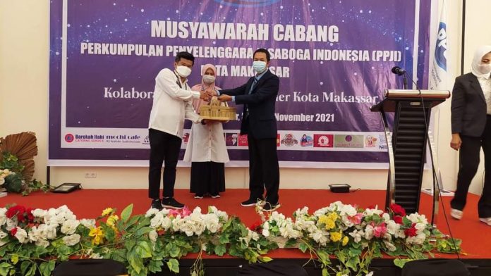 FOTO: Dewan Pengurus Cabang (DPC) Perkumpulan Penyelenggara Jasa boga Indonesia ( PPJI) Makassar, melaksanakan Musyawarah di Hotel Grand Makassar, Jln. Emysaelan, Rabu, (24/11/2021).