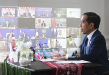 Presiden Jokowi Dorong Pencapaian Target Vaksinasi WHO pada KTT ASEM ke-13 FOTO: Presiden mengikuti KTT ASEM ke-13, secara virtual dari Istana Kepresidenan Bogor, Jumat (26/11/2021). (Foto: BPMI Setpres/Lukas)