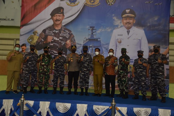 FOTO: Kegiatan Serbuan Vaksinasi COVID-19 di daerah Ngawi dan sekitarnya yang dipusatkan di Gelora Bung Hatta Ngawi Hari Selasa dan Rabu, tanggal 30 November dan 1 Desember 2021.