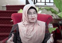 Eks Menkes, Terlalu Didramatisir Soal Virus Omicron, Siti: Jangan Takut, tak Berbahaya! FOTO: Eks Menteri Kesehatan Siti Fadilah Supari Hasil tangkap layar dari saluran Youtube Realita TV, dikutip Kamis 2 Desember 2021.