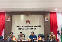 KPU Kota Makassar, Pemuktakhiran Data Pemilih Berkelanjutan Bulan November 2021 FOTO: Komisioner KPU Kota Makassar, menyampaikan pemuktakhiran data pemilih berkelanjutan bulan November 2021