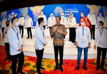 Presiden Jokowi Buka Rapimnas Kadin FOTO: Presiden Joko Widodo atau Jokow hadir dan membuka Rapat Pimpinan Nasional (Rapimnas) Kamar Dagang dan Industri (Kadin) Indonesia Tahun 2021, di Bali Nusa Dua Convention Center (BNDCC), Kabupaten Badung, Provinsi Bali, 3 Desember 2021