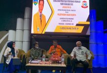 Sosper Tentang Pelestarian Cagar Budaya, Ahli Sejarah: Seharusnya 1 April itu Hari Jadi Kota Makassar FOTO: Kiri Rini moderator acara, Burhaman, S.S., M.A, Dosen prodi Sejarah FKIP UPRI Makassar, Anggota DPRD Makassar H. Abdul Wahab Tahir, SH dan paling kanan Drs Abd Rakhman Kuba MSi. Kepala Bidang Cagar Budaya pemerintah kota Makassar. Dalam kegiatan sosialisasi Peraturan Perda Nomor 2 tahun 2013 tentang pelestarian cagar budaya berlangsung di Almadera Hotel Makassar. Rabu, (8/12)