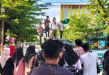 Hari Anti Korupsi, Begini Tuntutan Sikap HMI Cabang Makassar untuk Perintah FOTO: Himpunan Mahasiswa Islam (HMI) Cabang Makassar, menggelar aksi di Jl. Boltem, Kota Makassar, Sulawesi Selatan, Kamis (9/12/2021).