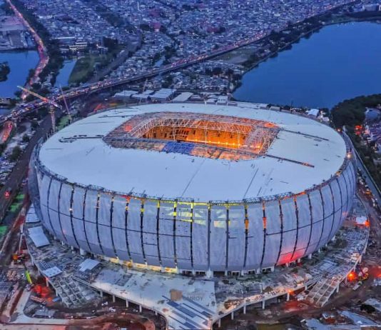 JIS dan Stadion Gelora Bung Tomo Opsi Venue Piala Dunia U-17 2023 Jakarta International Stadium di Kelurahan Papanggo, Kecamatan Tanjung Priok, Jakarta Utara, Jakarta, Indonesia.