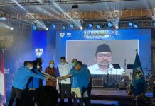 Rapimnas KNPI, Amir Uskara dan Enam Tokoh Raih Penghargaan FOTO: Ketua Fraksi PPP DPR RI sekaligus Wakil Ketua Komisi 11 DPR RI, Amir Uskara, raih penghargaan pada puncak malam Penganugrahan DPP Awards 2021.