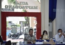 Penyerapan PEN Belum Maksimal, Komisi III Minta Polda Sulsel Berikan Pendampingan FOTO: Wakil Ketua Komisi III DPR RI Pangeran Khairul Saleh saat memimpin pertemuan dengan Kapolda Sulsel beserta jajaran, seluruh Kapolres dan Kapolsek se-Sulsel, di Mapolda Sulsel, Makassar, Jumat (10/11/2021). Foto: Azka/Man
