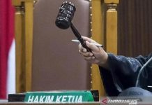 Kasasi Ditolak, Direktur PT Cahaya Abadi Global Kembalikan Uang Hasil Korupsi Ilustrasi palu sidang (Ist. Antara)
