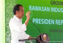 Presiden Jokowi Groundbreaking Kawasan Industri Hijau di Kaltara Presiden Jokowi saat menyampaikan arahan terkait groundbreaking pembangunan Kawasan Industri Hijau Indonesia, di Bulungan, Kaltara, Selasa (21/12/2021). (Foto: BPMI Setpres/Laily Rachev)
