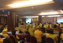 Buka Muscam Dapil Mamarita, Appi: Pengurus dan Kader Wajib Tunduk dan Taat Aturan Partai Golkar Suasana Musyawah Kecamatan Dapil 5 Mamarita yang berlangsung di Hotel Grand Celino Jl. Lanto Daeng Pasewang, Mamajang, Kota Makassar. Rabu, (22/12)