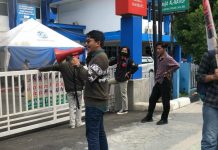 GMB Sulsel Soroti Bangunan di Kelurahan Batua Banyak Tidak Memiliki IMB Gerakan Mahasiswa Bersatu (GMB) Sulawesi Selatan saat melakukan aksi demostrasi pada kesempatan lainnya.