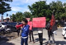 GMB Minta Kanwil Menkumham dan Polda Sulsel Bertanggujawab atas Wafatnya Tahan Narkoba Isranto Buyung Jendral lapangan melakukan aksi unjuk rasa didepan Kanwil Kemenkunham Sulsel. Jumat, (24/12/21)