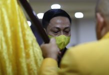 Appi Tutup Rangkaian Muscam, Eks Pengurus Nasdem Hengkang ke Golkar Makassar Andi Muhammad Ashar terpilih sebagai pimpinan kecamatan Rappocini. Sebelumnya Ashar adalah ketua DPC Partai Nasdem Rappocini. Jumat, (24/12)