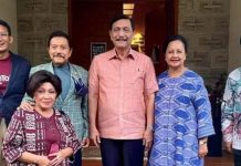 Natal, Para Menteri Berkunjung ke Rumah LBT, Sandi: Saling Mempererat Tali Persaudaraan Menteri Pariwisata dan Ekonomi Kreatif (Menparekraf) Sandiaga Uno berfoto bersama Menko Kemaritiman dan Investasi Luhut Binsar Pandjaitan, mantan Kepala Badan Intelijen Negara (BIN) AM. Hendropriyono, dan Menteri Dalam Negeri Tito Karnavian/Net