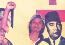 Politisi dan Wataknya Keterangan Foto: Penulis pada era Reformasi 1998.
