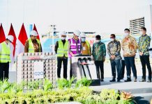 Di Konawe, Presiden Resmikan Smelter, Jokowi: Akan Tingkatkan Nilai Tambah Nikel Presiden Jokowi resmikan smelter nikel milik PT GNI, Senin (27/12/2021). (Foto: BPMI Setpres/Laily Rachev)