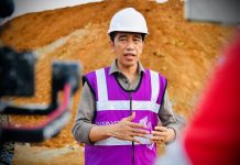 Resmikan Smelter, Presiden Jokowi Harap Terbukanya Lapangan Kerja Baru dan Pendapatan Bagi Negara Presiden Republik Indonesia atau Joko Widodo pada kesempatan peresmian Pabrik Smelter pengolahan bijih nikel di Kabupaten Konawe, Provinsi Sulawesi Tenggara. Senin, (27/12/2021)