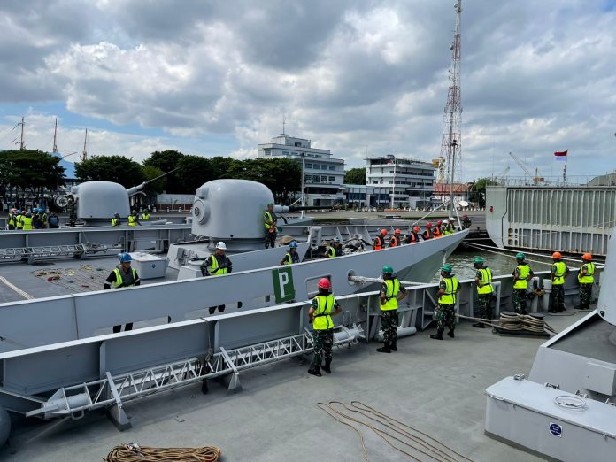 KRI Tombak-629 milik TNI AL Komandan Satuan Kapal Cepat (Dansatkat) Koarmada II, Surabaya.