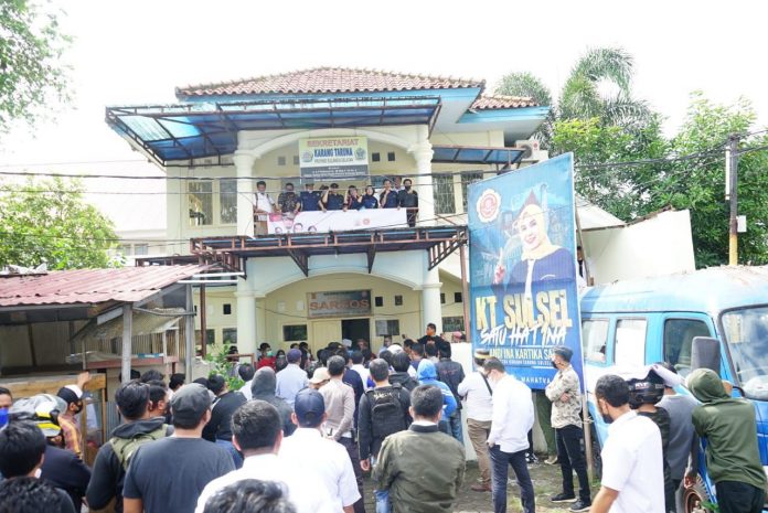 Aksi Demostrasi di Sekertariat KTSS. Dinas Sosial Pemprov Sulse. Rabu, (29/12)