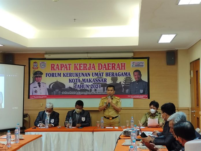 Raker FKUB Kota Makassar menggelar Rapat Kerja selama dua hari 28-29 Desember 2021 bertempat di Hotel Sultan dan Convention Makassar.